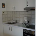 Ritter Apartment *